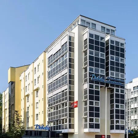 Ibis Hauptbahnhof 2* Augsburgo
