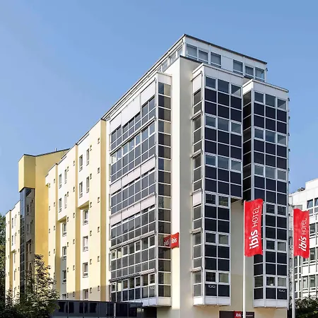 Ibis Hauptbahnhof 2*