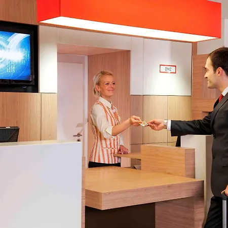 Ibis Hauptbahnhof Отель 2*