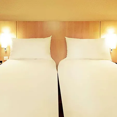 Ibis Hauptbahnhof Отель 2*