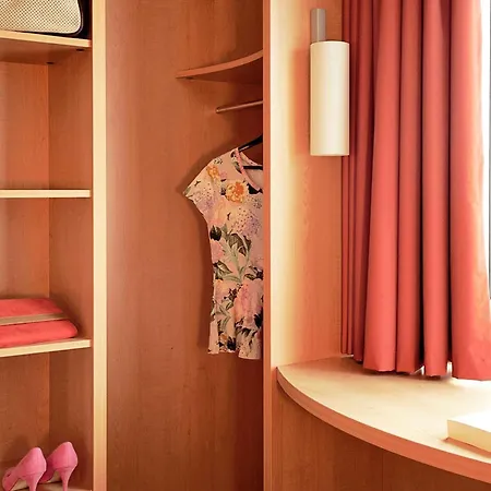 Ibis Hauptbahnhof Аугсбург
