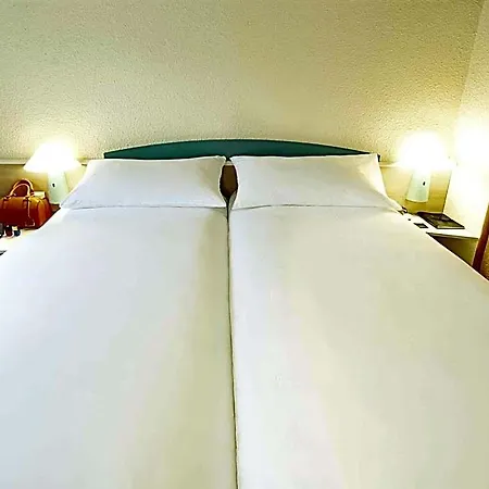 Ibis Hauptbahnhof מלון