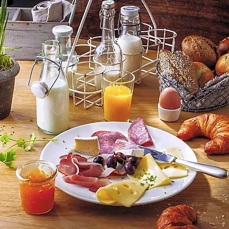 Ibis Hauptbahnhof 2*