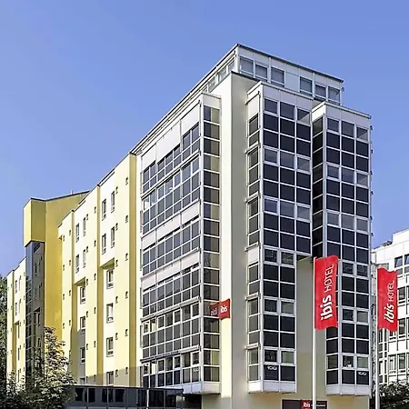 Ibis Hauptbahnhof 2*