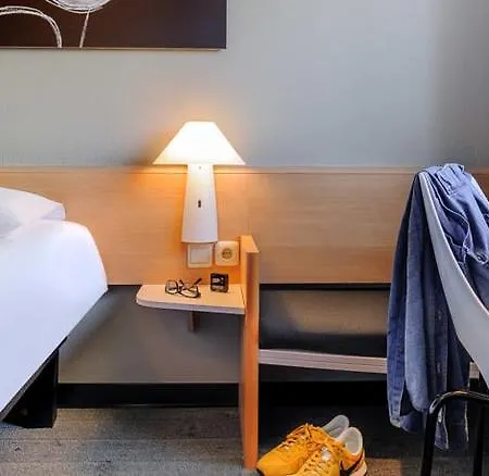Отель Ibis Hauptbahnhof