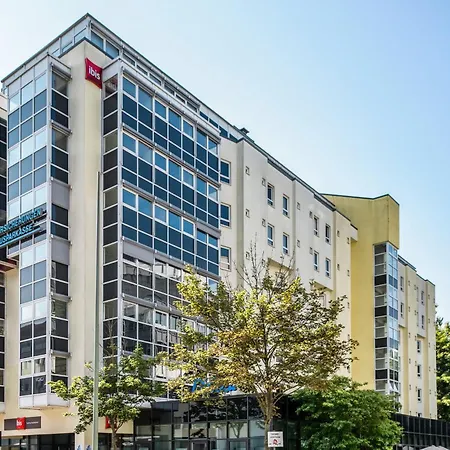 Ibis Hauptbahnhof Aψβούργη
