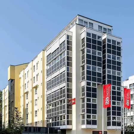 Ibis Hauptbahnhof 2* Аугсбург