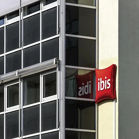 Ibis Hauptbahnhof 2*